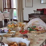 ベッド・アンド・ブレックファスト Pieve モンカルヴォ